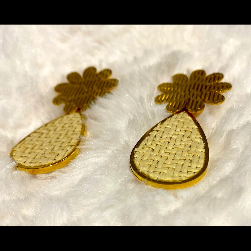Pineapple Earrings - image 2